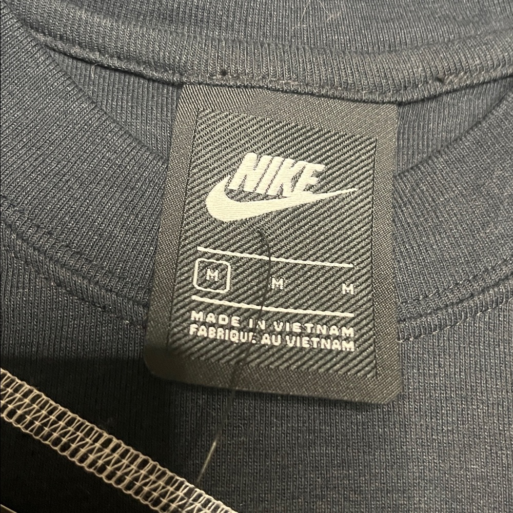 Nike Charcoal Tee with White Stripes NWT - Picture 5 of 5